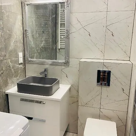 Hanza Tower 511 Basen, Sauna, Jacuzzi アパート